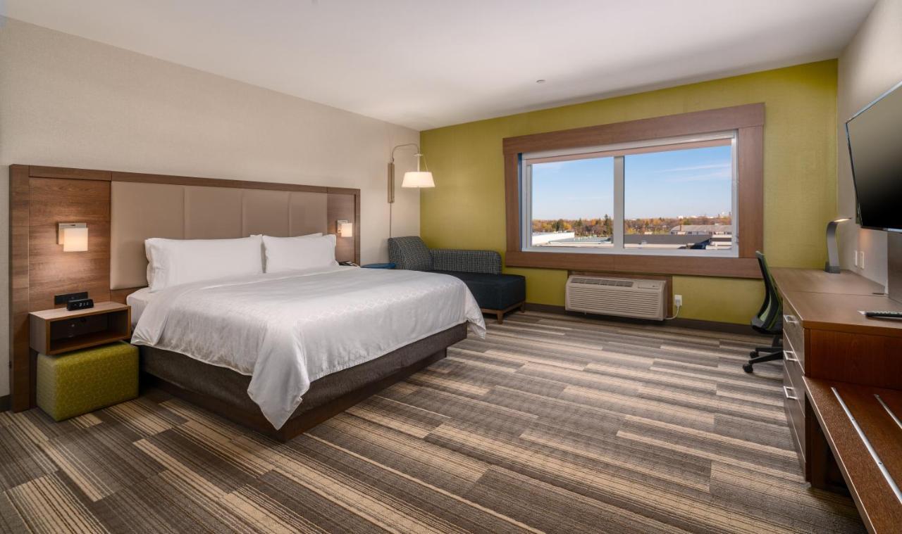 Holiday Inn Express & Suites - Brandon By Ihg Экстерьер фото