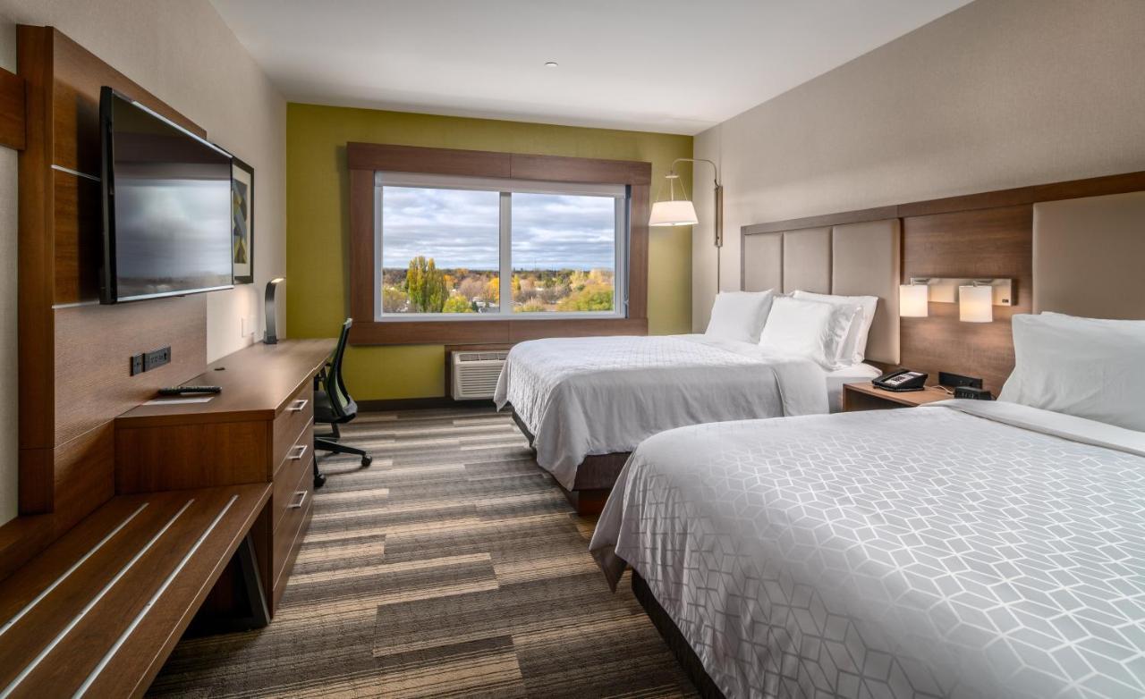 Holiday Inn Express & Suites - Brandon By Ihg Экстерьер фото