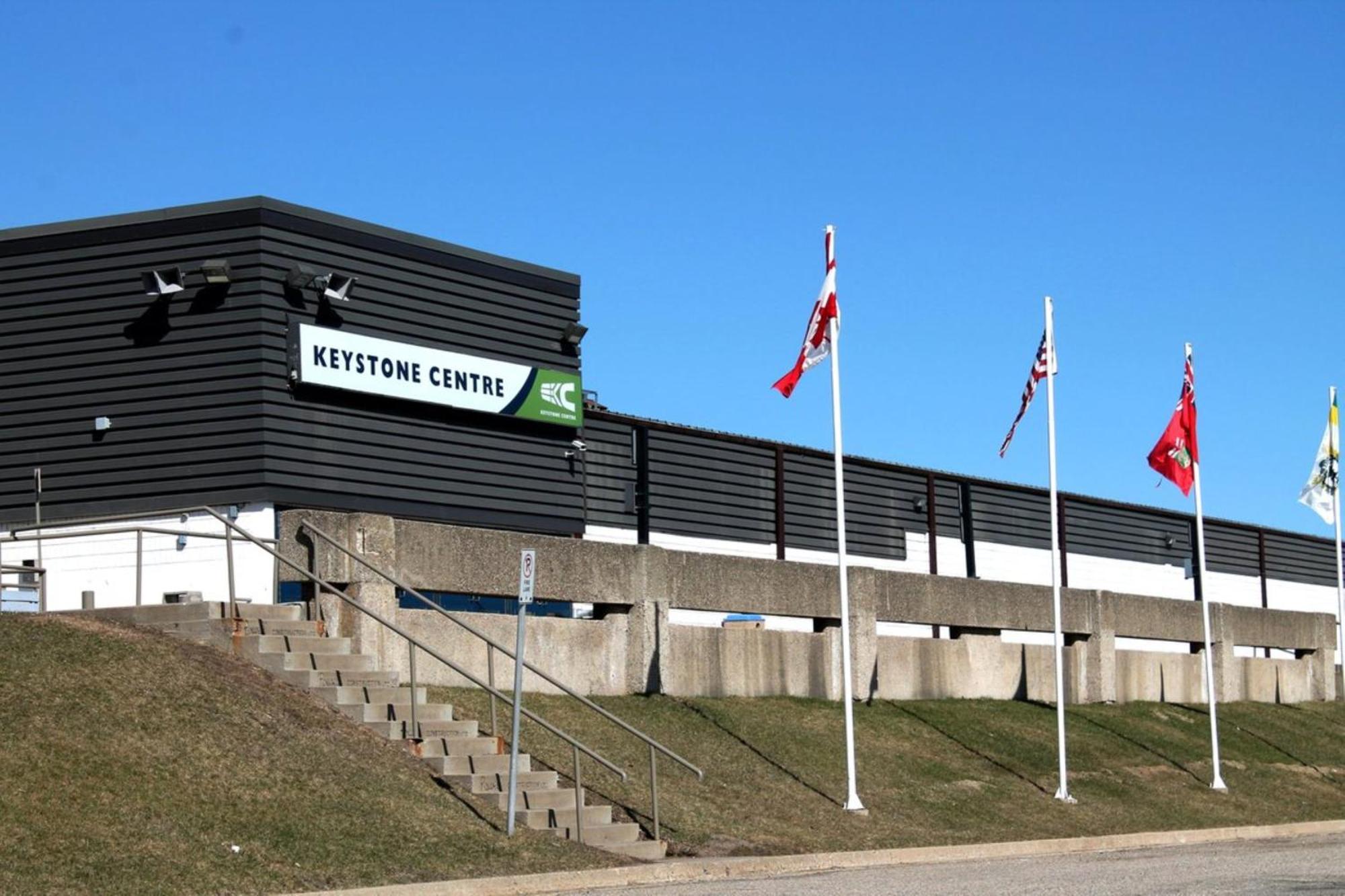 Holiday Inn Express & Suites - Brandon By Ihg Экстерьер фото